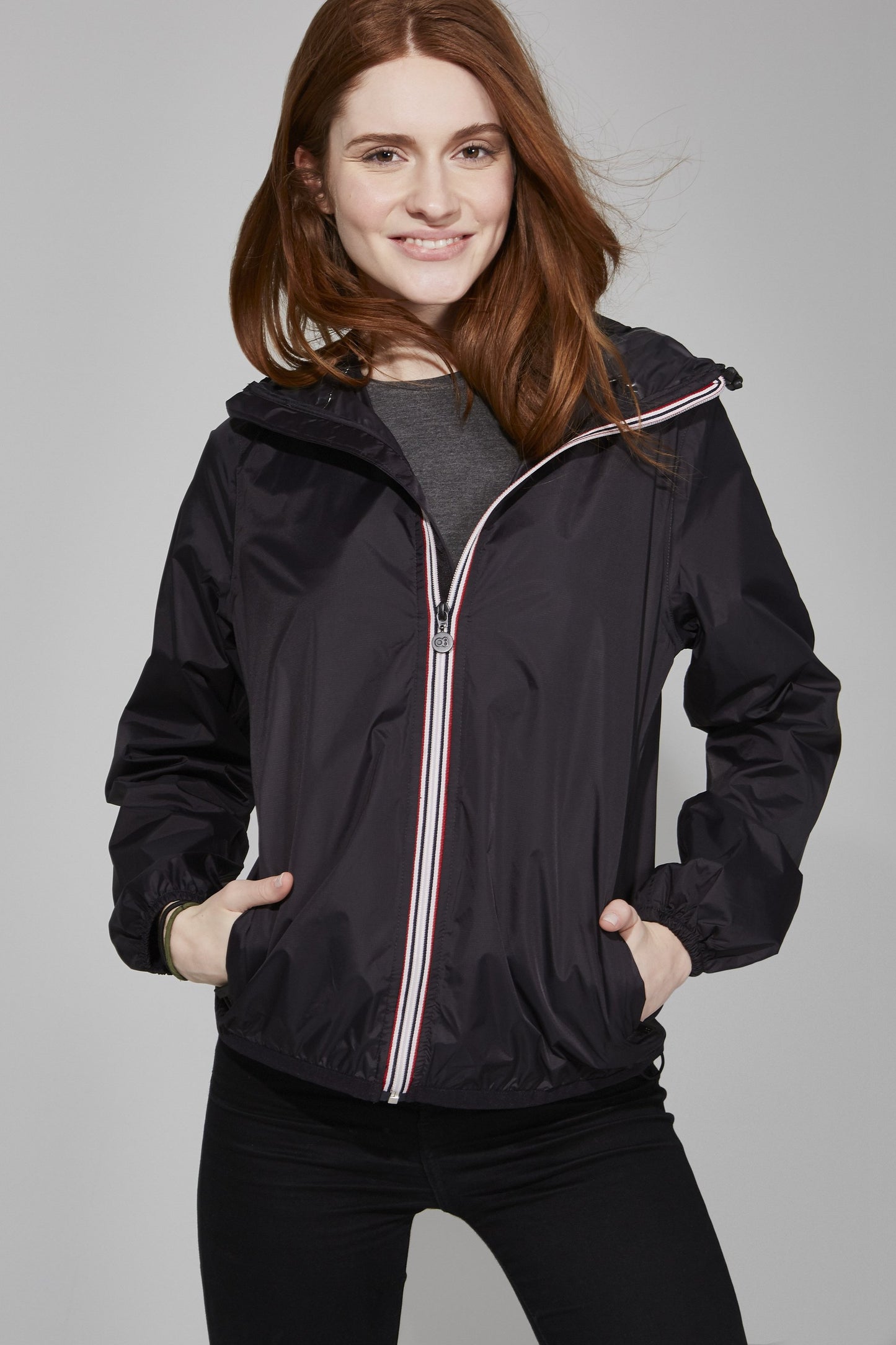 Full Zip Packable Rain Jacket and Windbreaker in Black