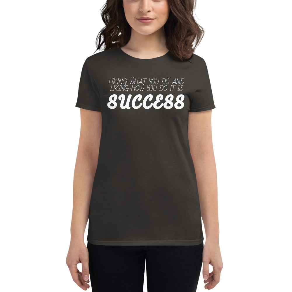 LennyBoop 的“SUCCESS”女士短袖 T 恤