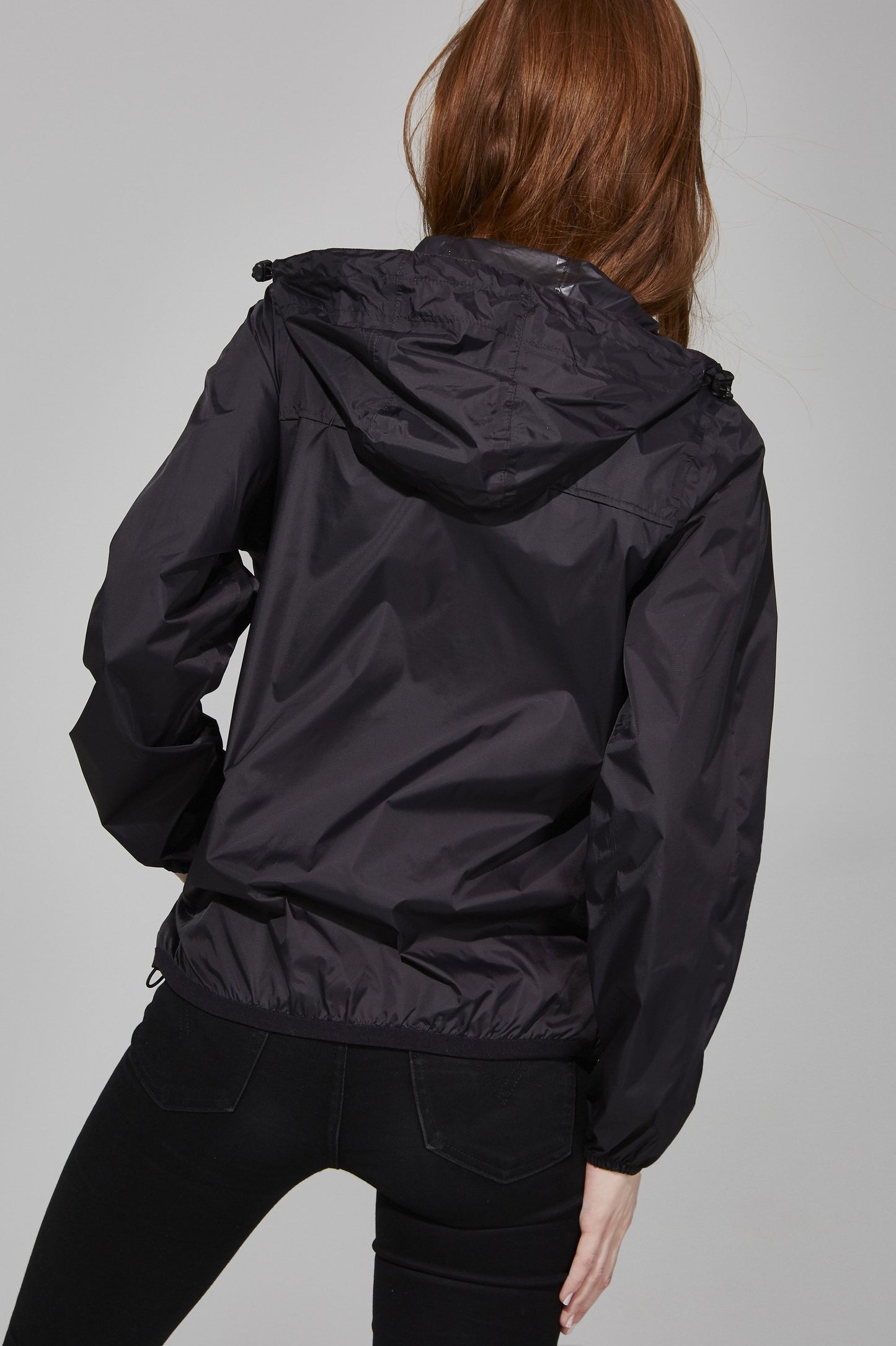 Full Zip Packable Rain Jacket and Windbreaker in Black