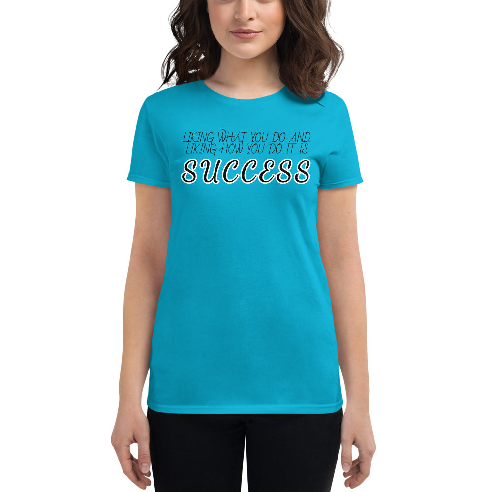 LennyBoop 的“SUCCESS”女式短袖 T 恤（浅色）