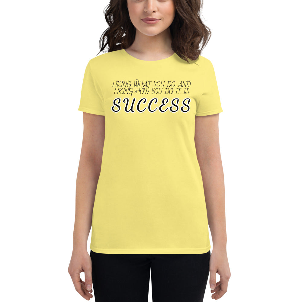 LennyBoop 的“SUCCESS”女式短袖 T 恤（浅色）